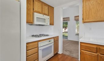 11238 Bunker Cir, Apple Valley, CA 92308