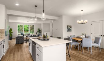 18939 SW Hazelwood Ln L-8, Beaverton, OR 97078