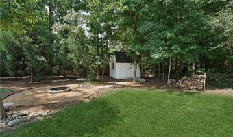 5600 Surrey Ct, Alpharetta, GA 30009