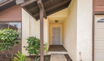 2033 FIESTA Gln, Escondido, CA 92027