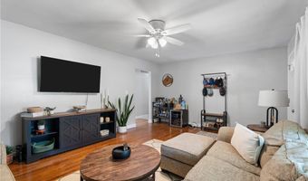 1086 Terrell Dr, Akron, OH 44313
