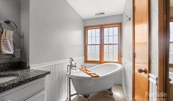 210 Meadow Run Ext, Asheville, NC 28806