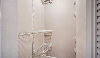 3356 WOODBURN Rd #34, Annandale, VA 22003