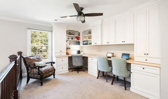 55 Heritage Dr, Allentown, NJ 08501
