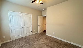 10 Bracknell Ln, Bella Vista, AR 72715