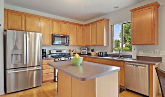 1286 Goldfinch Ln, Antioch, IL 60002