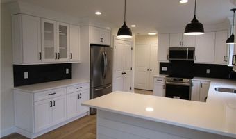 24 Murray Ave, North Kingstown, RI 02852