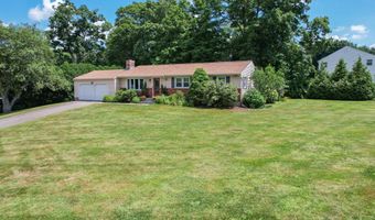 20 Club Ln, Cheshire, CT 06410
