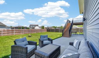 5219 Springbrook Dr, Ames, IA 50014