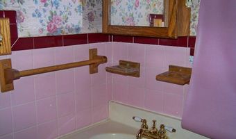 907 NW 10th St, Andrews, TX 79714