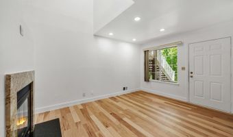 73 Encampment Dr, Bedminster, NJ 07921