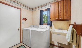 5688 W Waters Rd, Ann Arbor, MI 48103