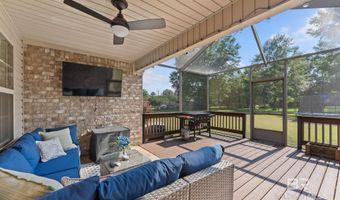 1112 Fridge Dr, Atmore, AL 36502