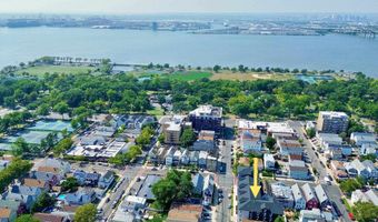 140 AVENUE B 207, Bayonne, NJ 07002