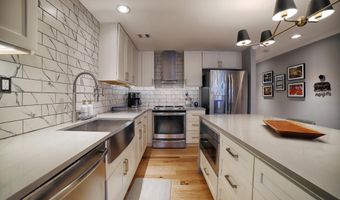 1138 LAKE HERON Dr 2A, Annapolis, MD 21403