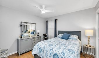 749 Park Ave, Belford, NJ 07718