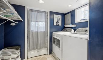 6329 Darlow Dr, Affton, MO 63123