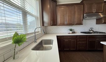 6394 S Trailwoods Dr, Ann Arbor, MI 48103