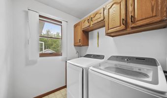 3395 Hartley Dr, Adrian, MI 49221