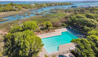 2509 W Fort Macon Rd 102-B, Atlantic Beach, NC 28512