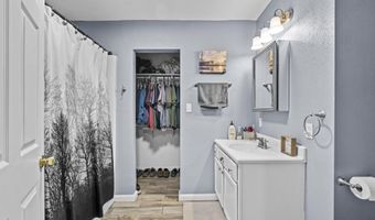 1105 Woodruff St, Augusta, AR 72006