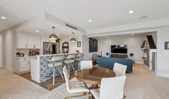 6004 NE Briarwood Dr, Ankeny, IA 50021