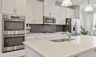 22362 LUCAS Ter, Ashburn, VA 20148