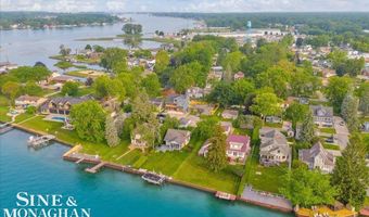 421 Edgewater, Algonac, MI 48001