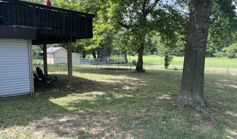 829 Rosemary Ave, Aurora, MO 65605