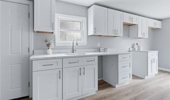 61 Everson Dr, Glocester, RI 02814