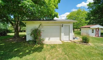 2943 Lee Marie Dr, Adrian, MI 49221