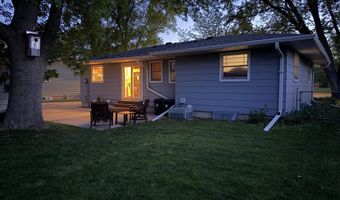 1711 S Lloyd St, Aberdeen, SD 57401
