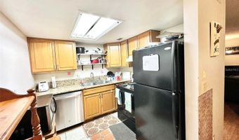 912 LAKE DESTINY Rd F, Altamonte Springs, FL 32714
