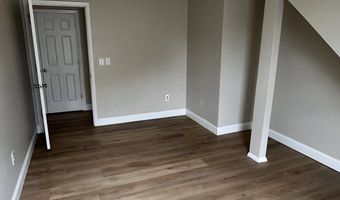 106 Stearns St 3rd floor, Bristol, CT 06010