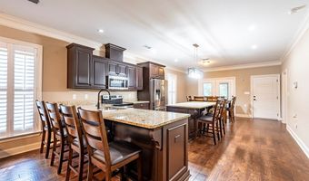 1739 ARLINGTON PARK Cir, Albany, GA 31701