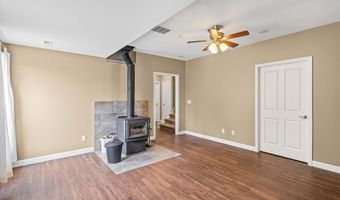 5704 County Road 262, Auxvasse, MO 65231