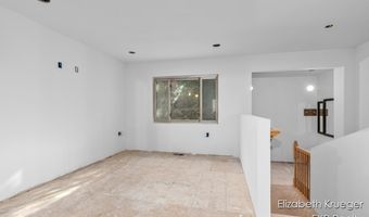 8945 Vergennes St SE, Ada, MI 49301