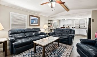 169 Stone St, Aransas Pass, TX 78336