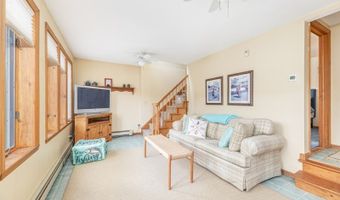 340 W Lakeshore Dr, Alloway, NJ 07422