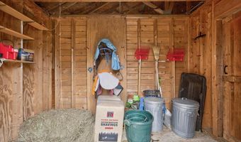 58 Bicknell Rd, Belmont, ME 04952