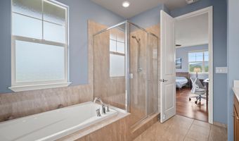 35 Pakau Pl, Kahului, HI 96732