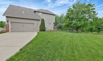 416 Country Hills Dr, Augusta, KS 67010