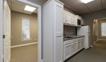 22639 CENTER Pkwy, Accomac, VA 23301