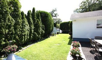 1 Arc Ct, Absecon, NJ 08201