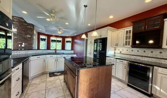 2702 Country Oaks Dr, Atlantic, IA 50022