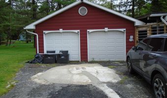 387 N Shore Dr, Albrightsville, PA 18210