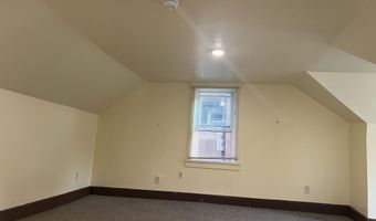 3027 Broad Ave, Altoona, PA 16601