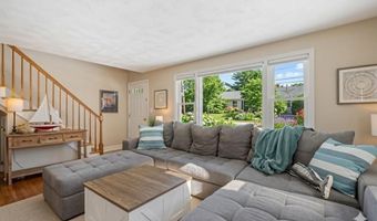 11 O'Donnell Rd, Middletown, RI 02842