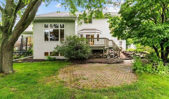 301 E WAYFARER Ln, Appleton, WI 54913
