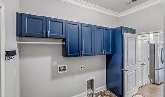893 Deepwood Ct, Boiling Springs, SC 29316